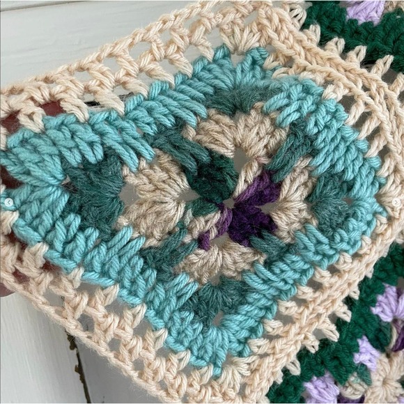 Vintage Granny Square Crochet Afghan Lap Blanket Small Throw Topper Baby Crib - Picture 7 of 8